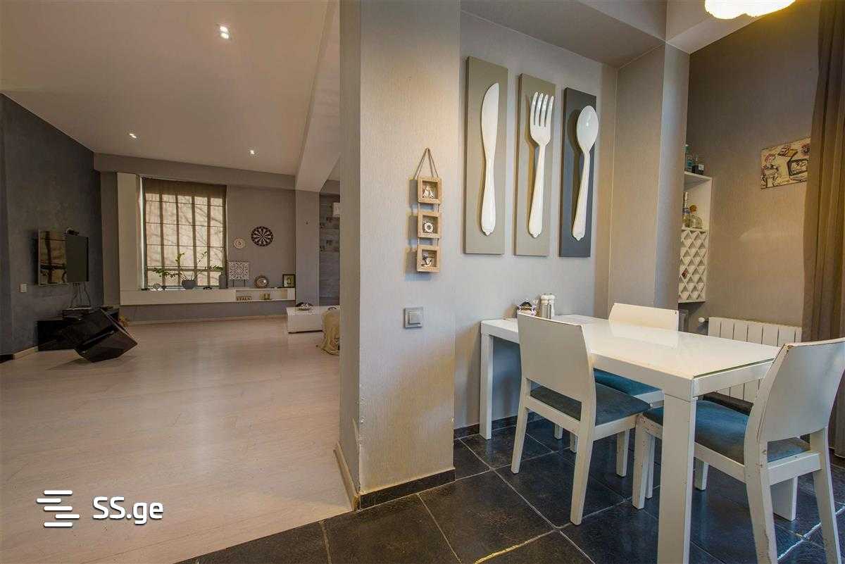 kostava st. - 5 rooms