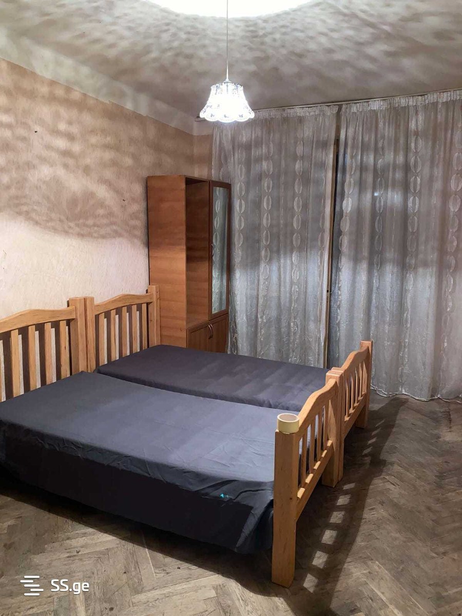 Guramishvili ave (Nadzaladevi) 25 - 1 rooms