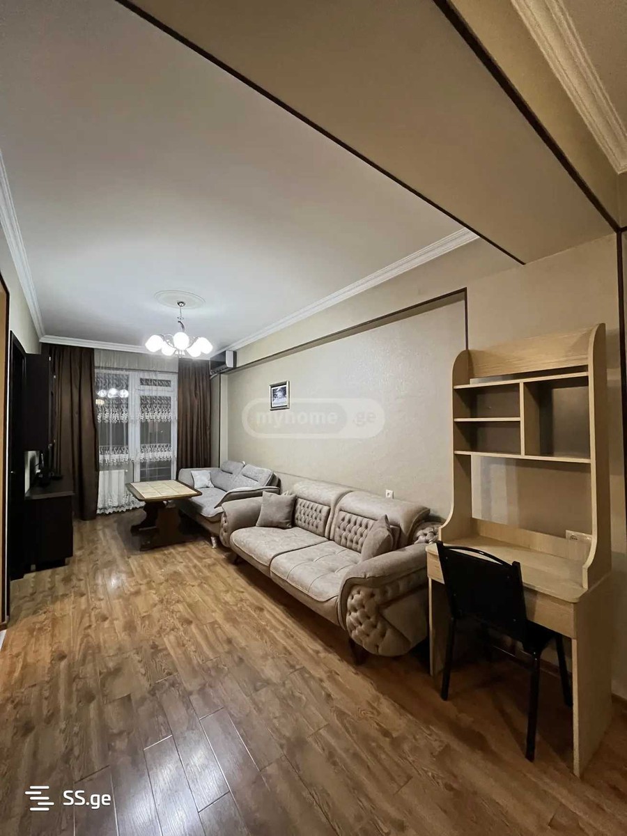 a.wereTlis avenue 0 - 4 rooms
