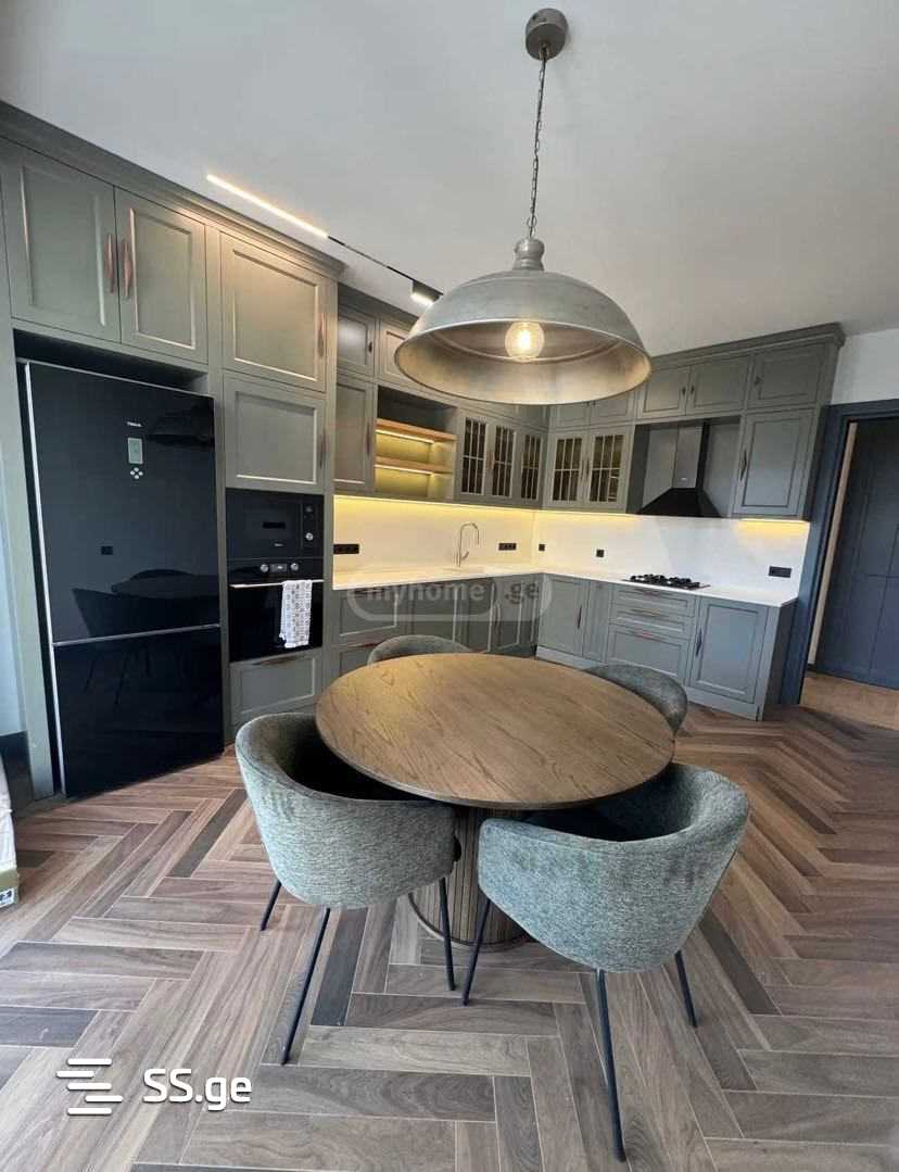 Tamarashvili st. (Saburtalo) 136 - 5 rooms