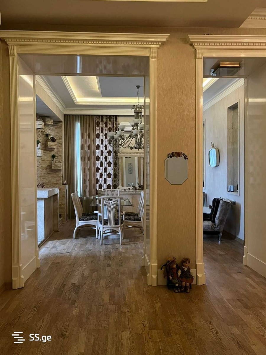 cinamdzgrishvili st. 77 - 4 rooms