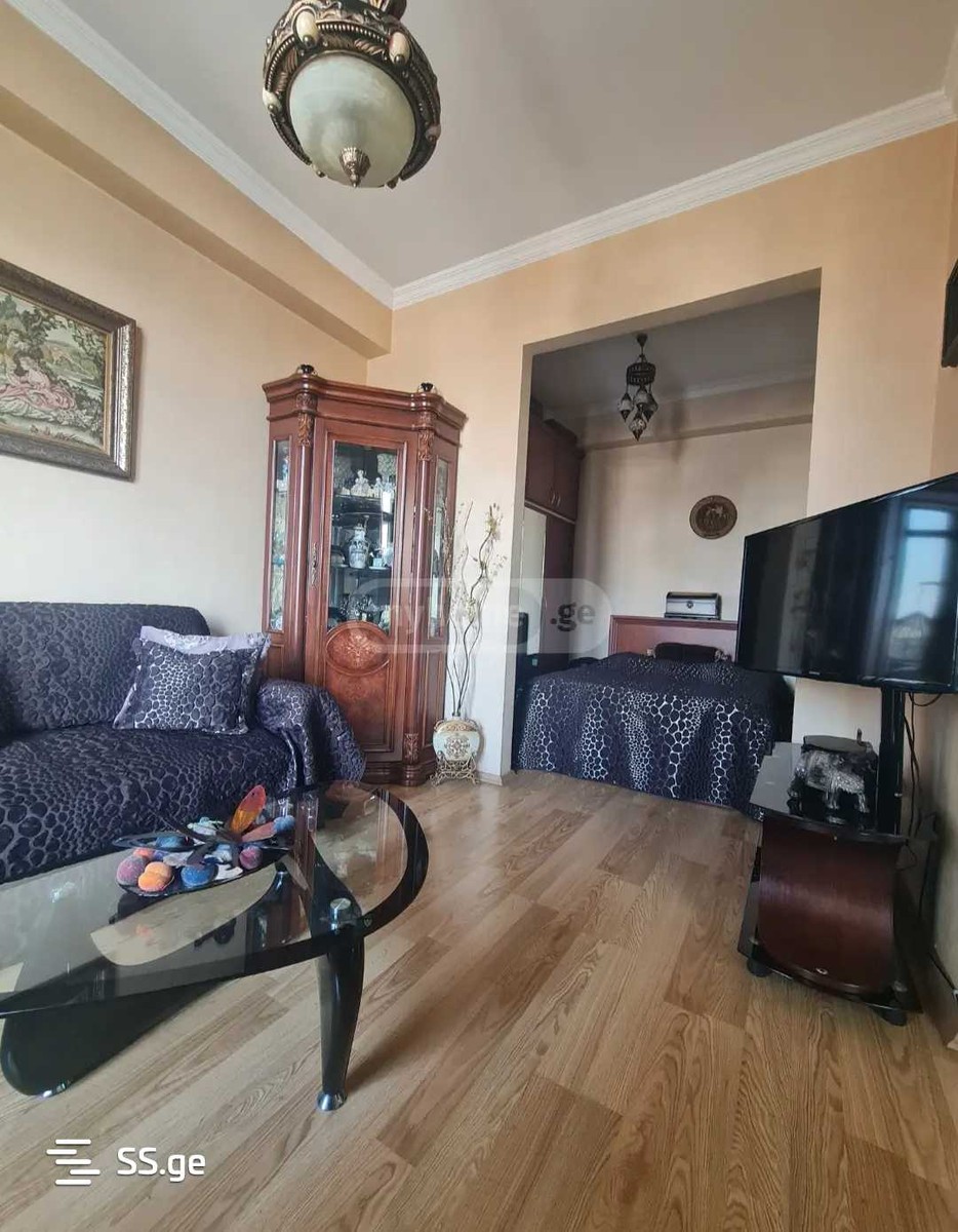 navtlugi st. - 1 rooms