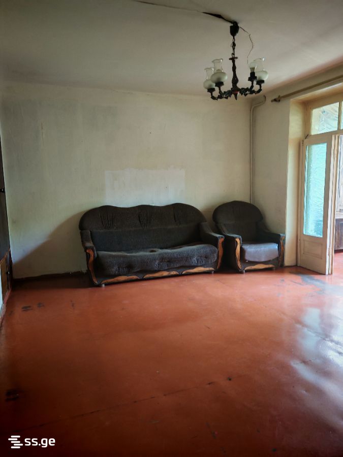 navtlugi st. - 3 rooms