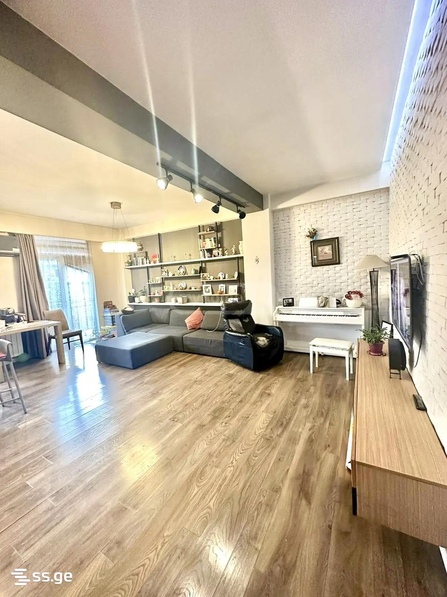Ts. Dadiani st. (nadzaladevi) 103 - 4 rooms