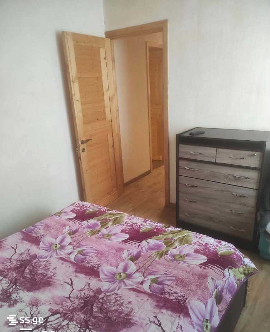 Abramishvili st. 37 - 4 rooms