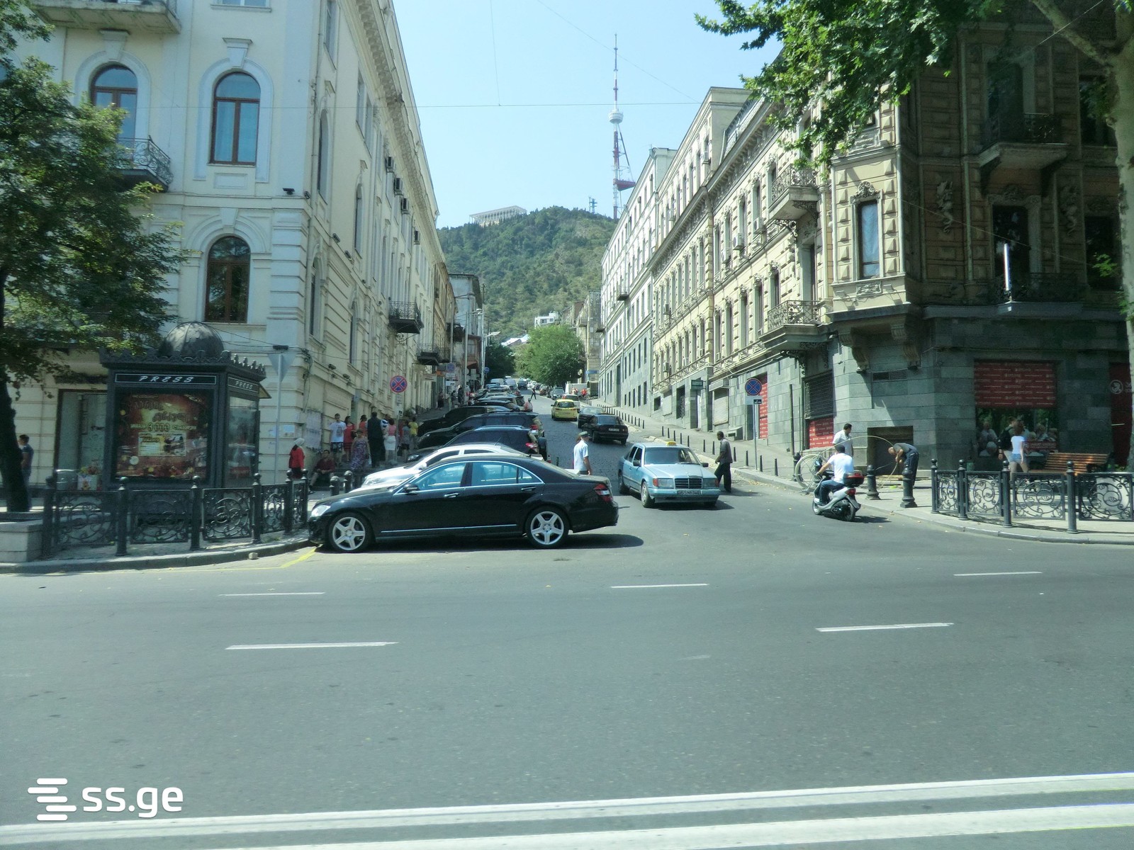 al. chavchavadze - 5 rooms