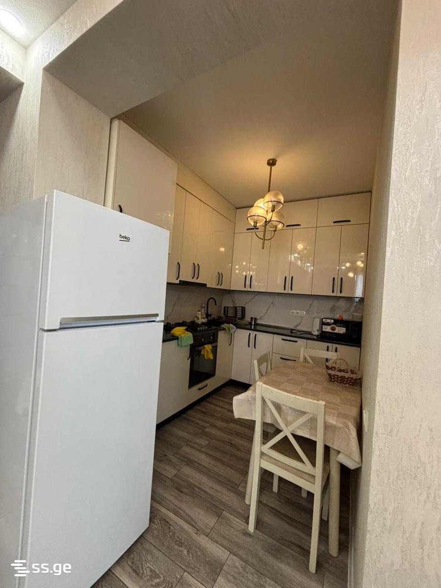 kerchi st. 52ბ - 4 rooms