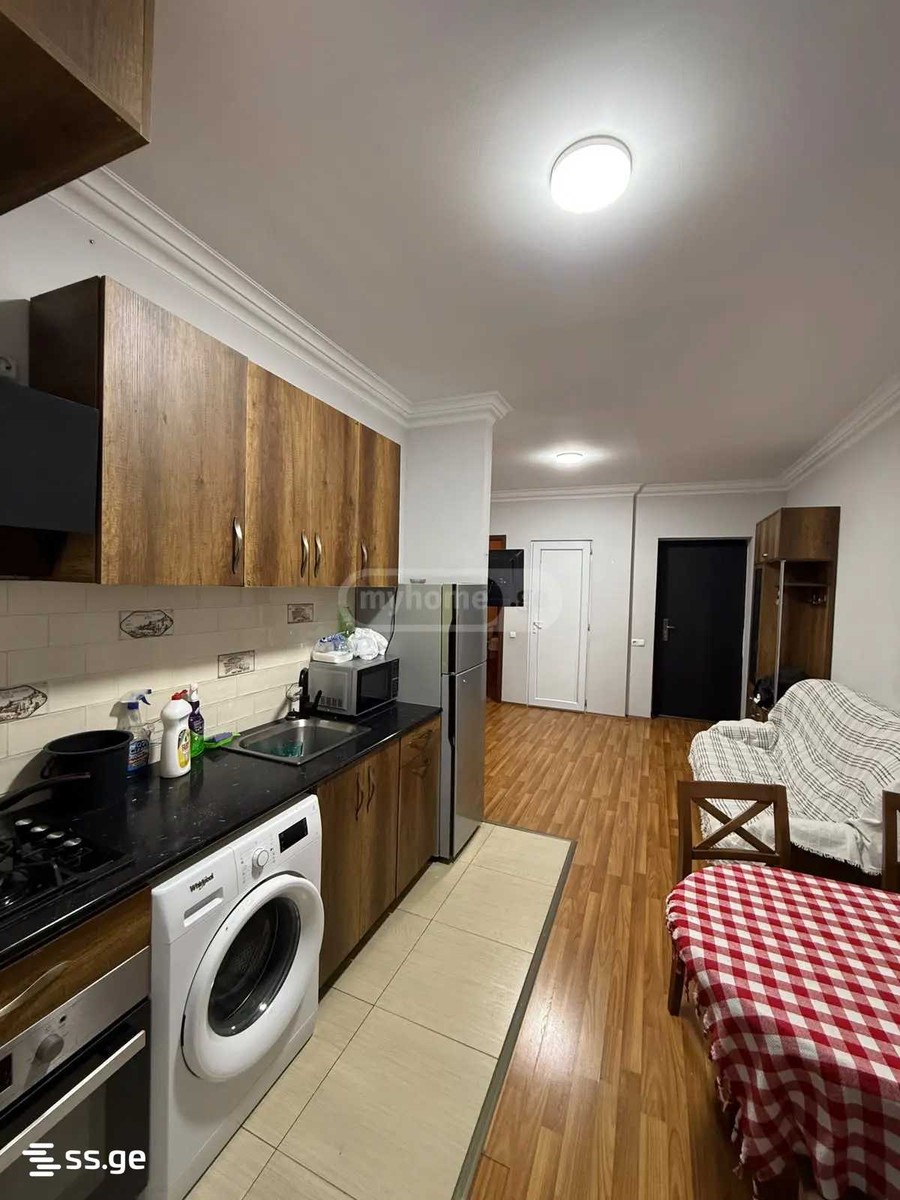Ts. Dadiani st. (nadzaladevi) - 4 rooms