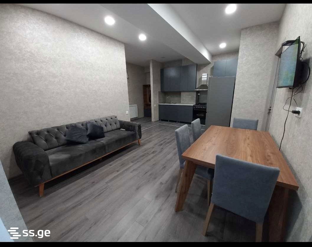 mindeli st. 12 - 3 rooms