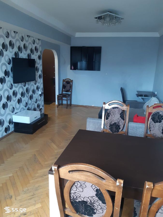 Gr. Robakidze Ave 18 - 2 rooms