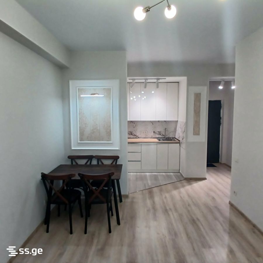 chkondideli st. 40 - 2 rooms