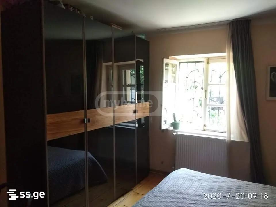 gruzinski st. 18 - 5 rooms