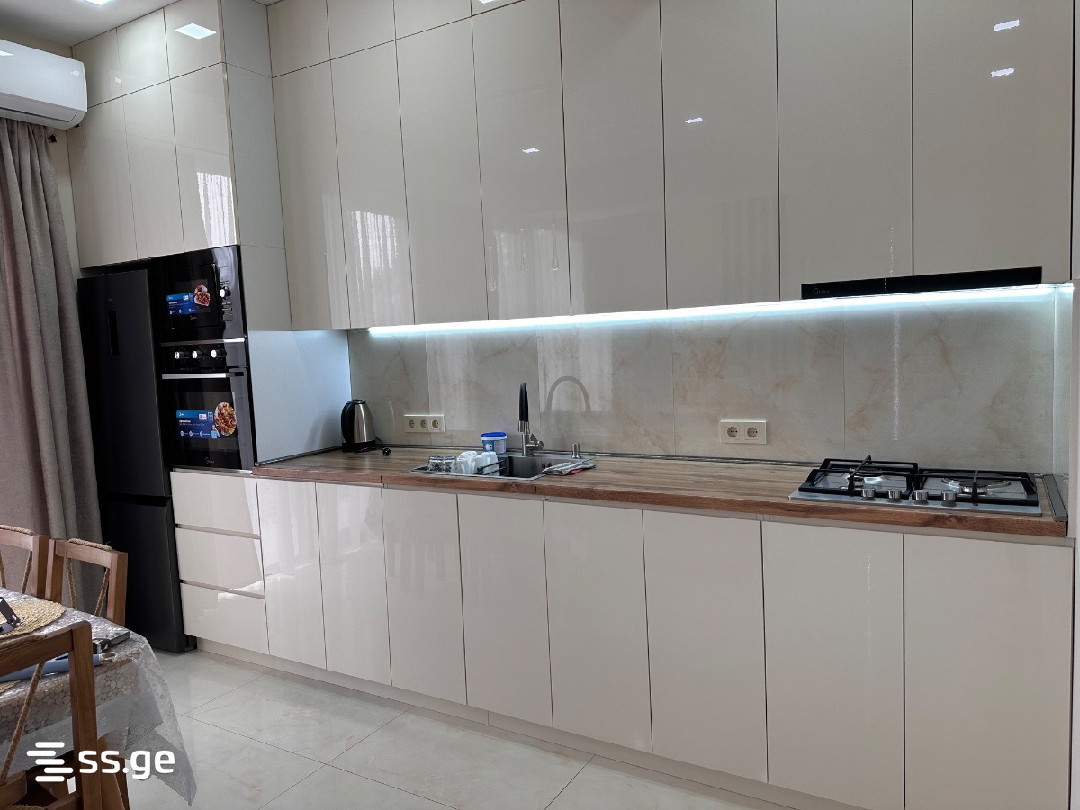 Ts. Dadiani st. (nadzaladevi) 306 - 3 rooms