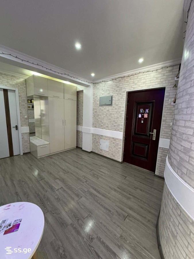 kupradze st. 72 - 3 rooms
