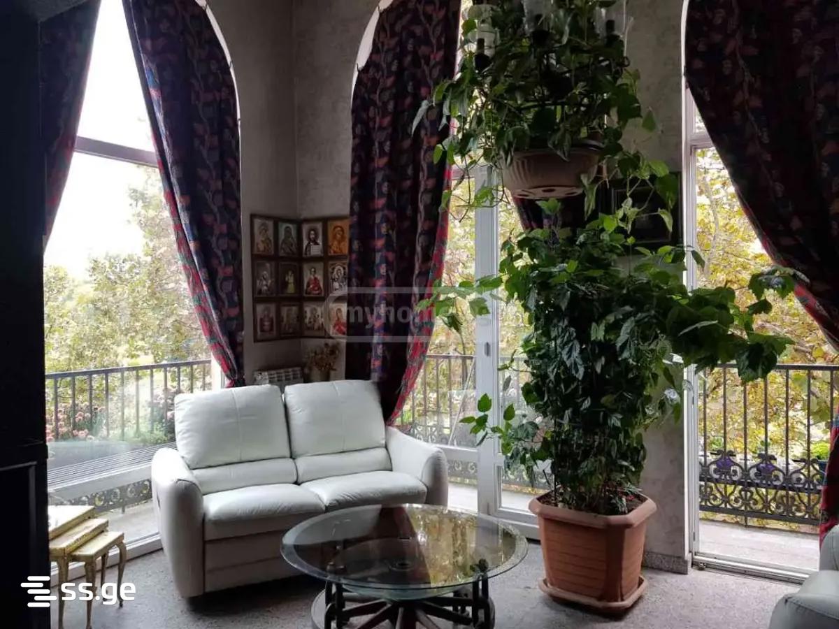 uznadze st. - 4 rooms