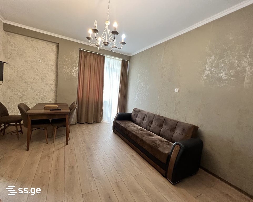 Sukhishvili st. 10 - 3 rooms