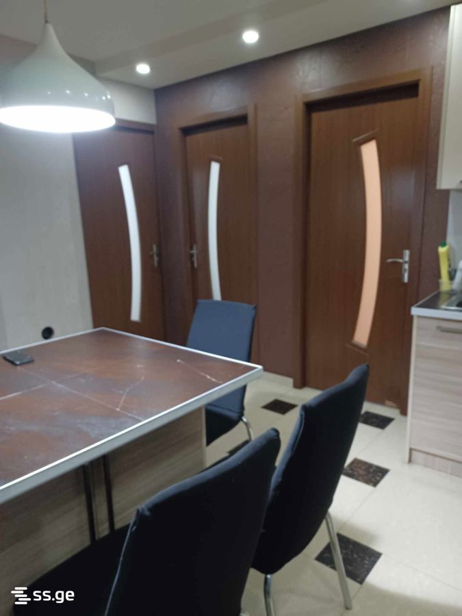 samtredia st. 18 - 3 rooms