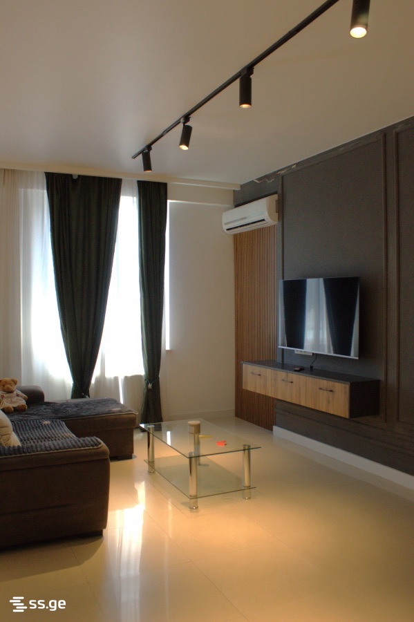uznadze st. 57 - 3 rooms