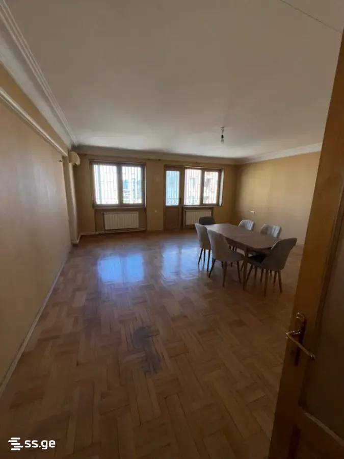 gagarin st. - 5 rooms