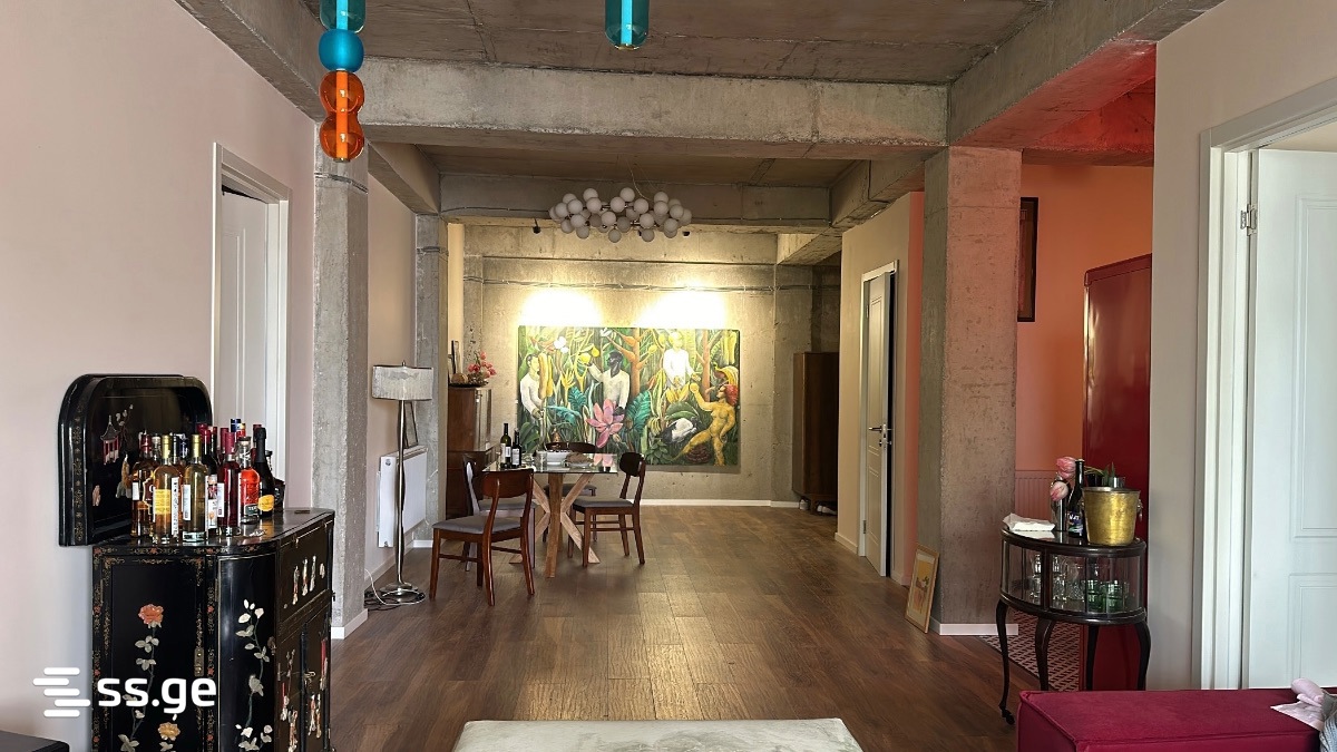 r. japaridze st. 38 - 5 rooms