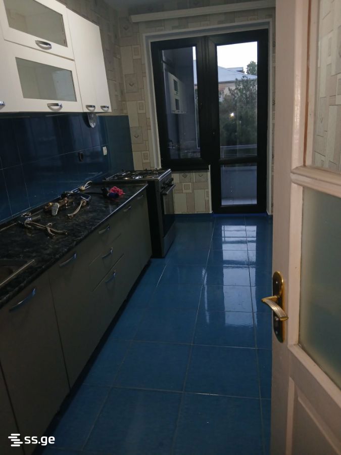 khomleli st. დეკორპუსში - 3 rooms