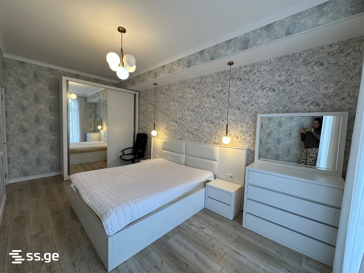 a.wereTlis avenue 70 - 4 rooms
