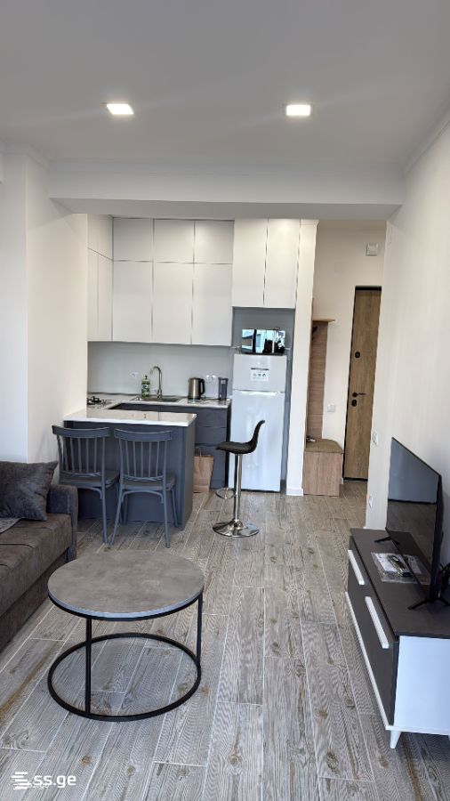 navtlugi st. 10 - 2 rooms