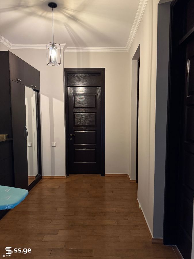 panaskerteli st. - 5 rooms
