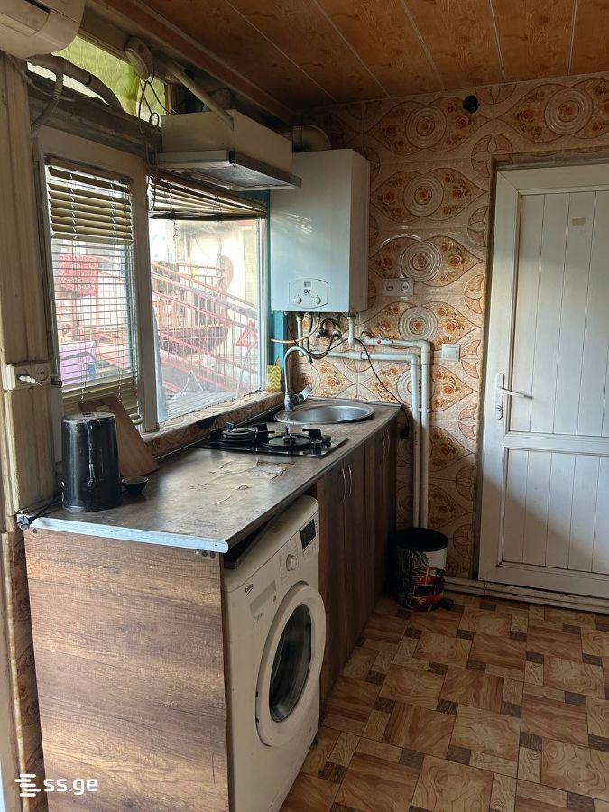 Qvlividze st. 8 - 4 rooms