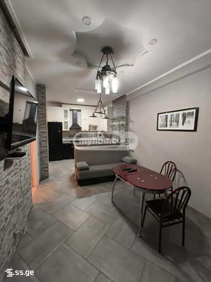 a.wereTlis avenue - 3 rooms