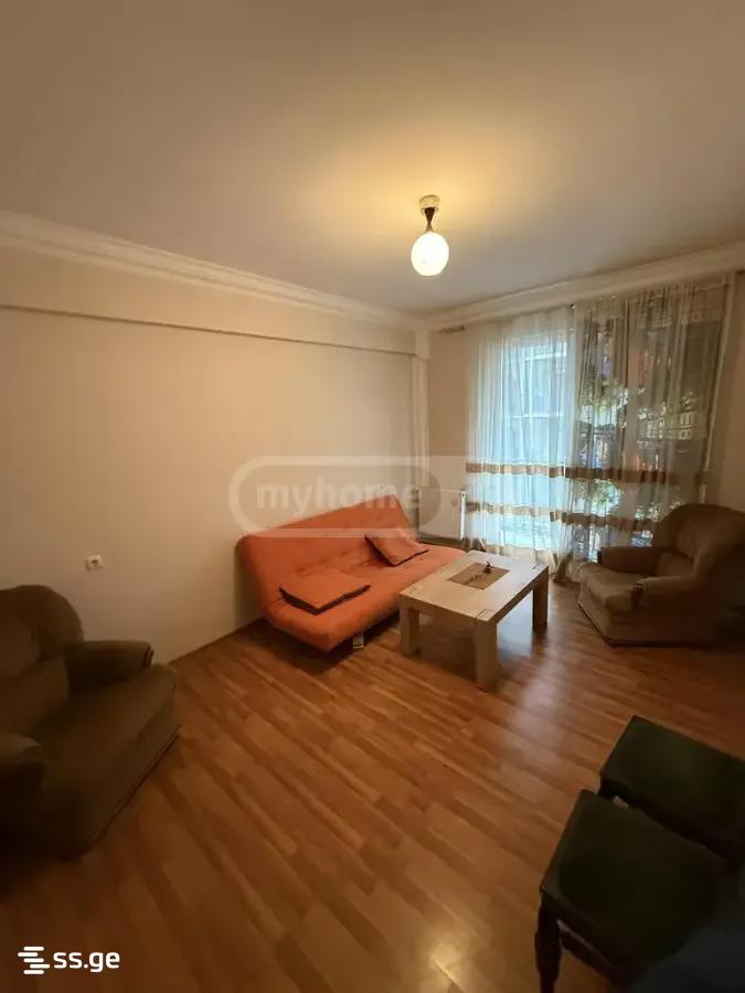 Ts. Dadiani st. (chugureti) - 3 rooms
