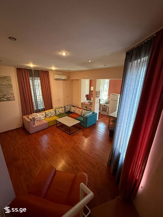 toidze st. 11 - 3 rooms