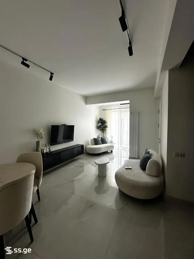 nucubidze st. 125 - 2 rooms