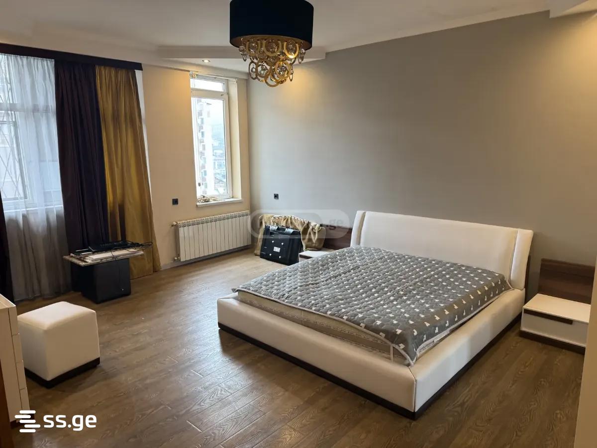 bochormi st. - 4 rooms