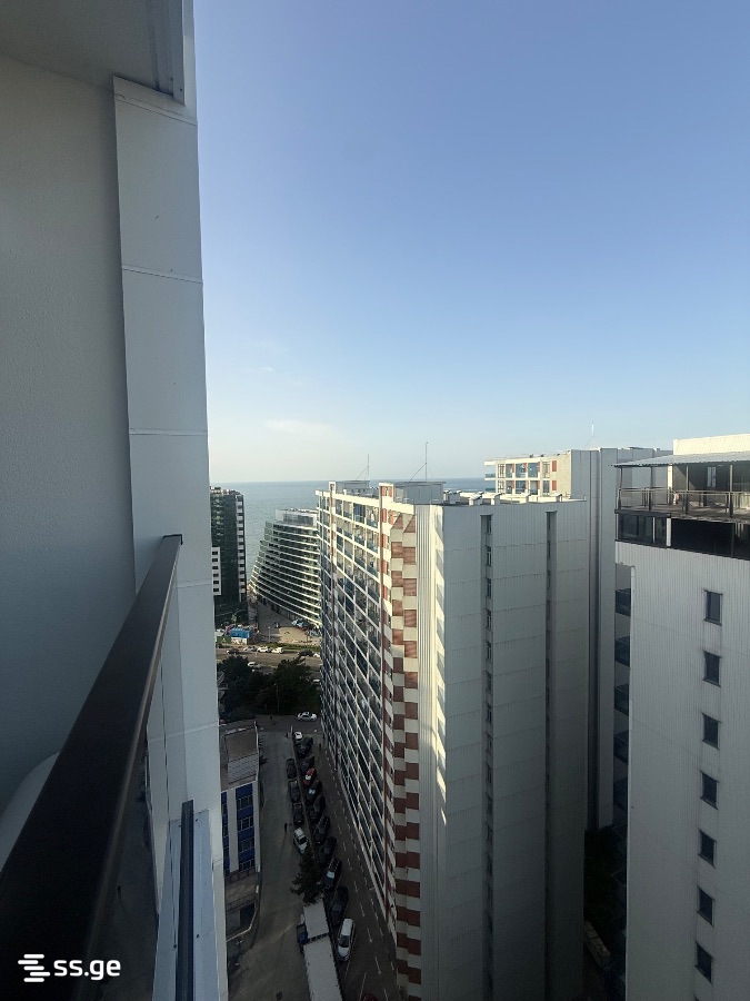 R. Nizharadze st. 5 - 1 rooms