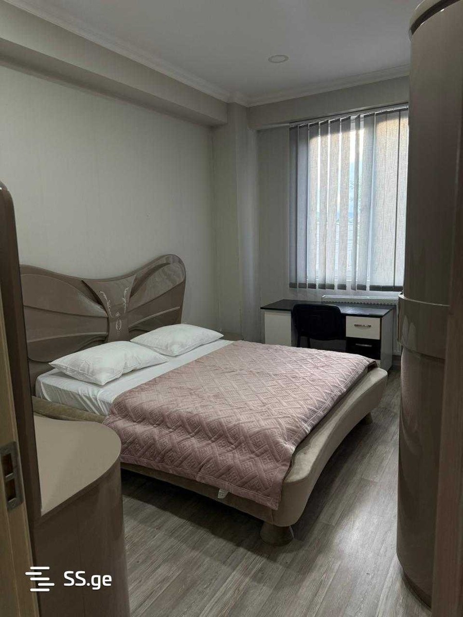 kindzmarauli st.  #15 - 4 rooms