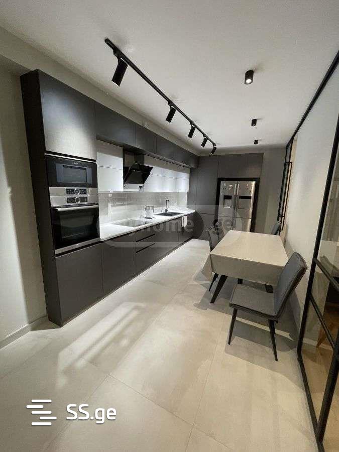 B.Kvernadze st. - 5 rooms