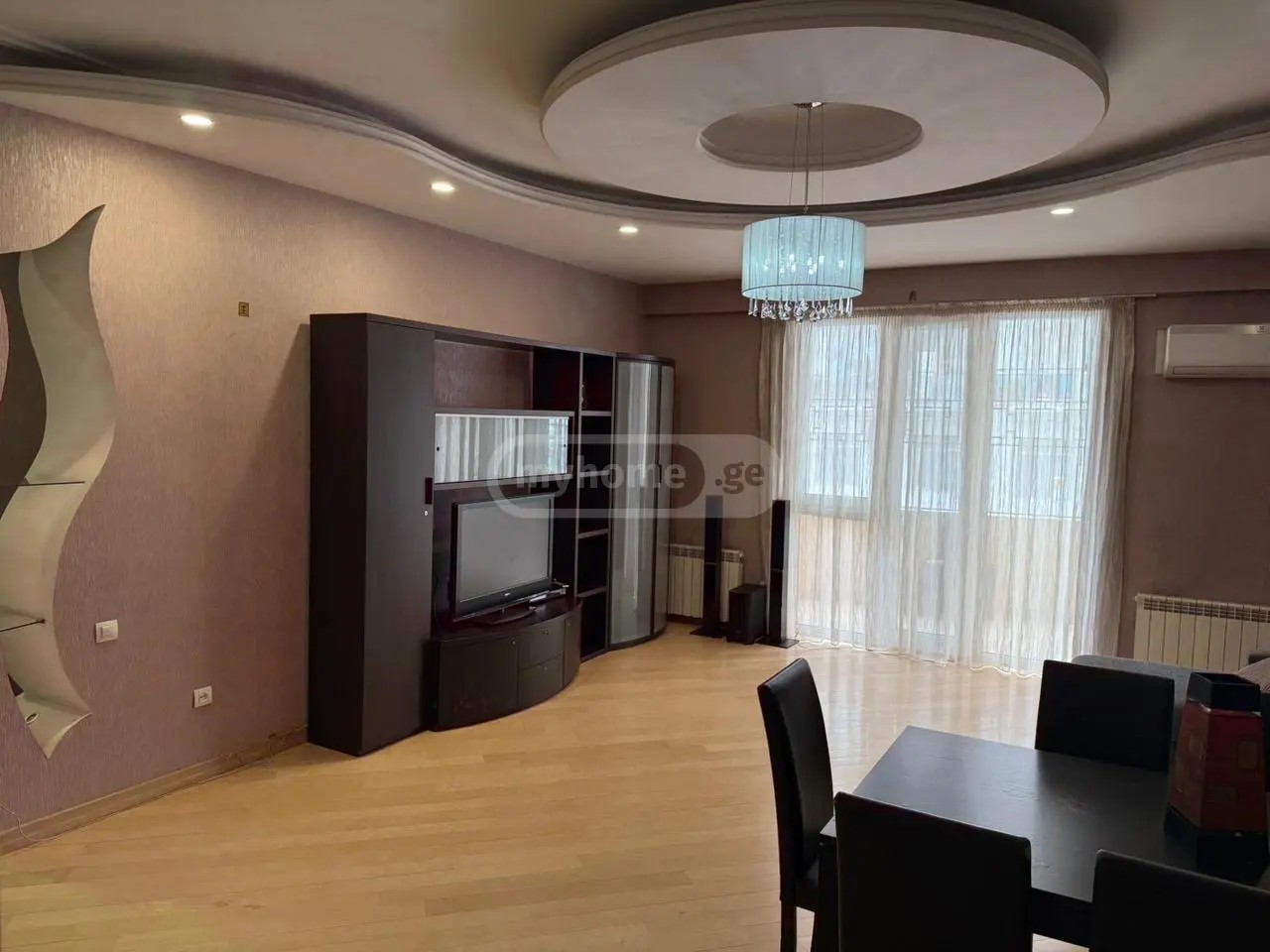 გაზაფხულის ქ. 8 - 4 rooms