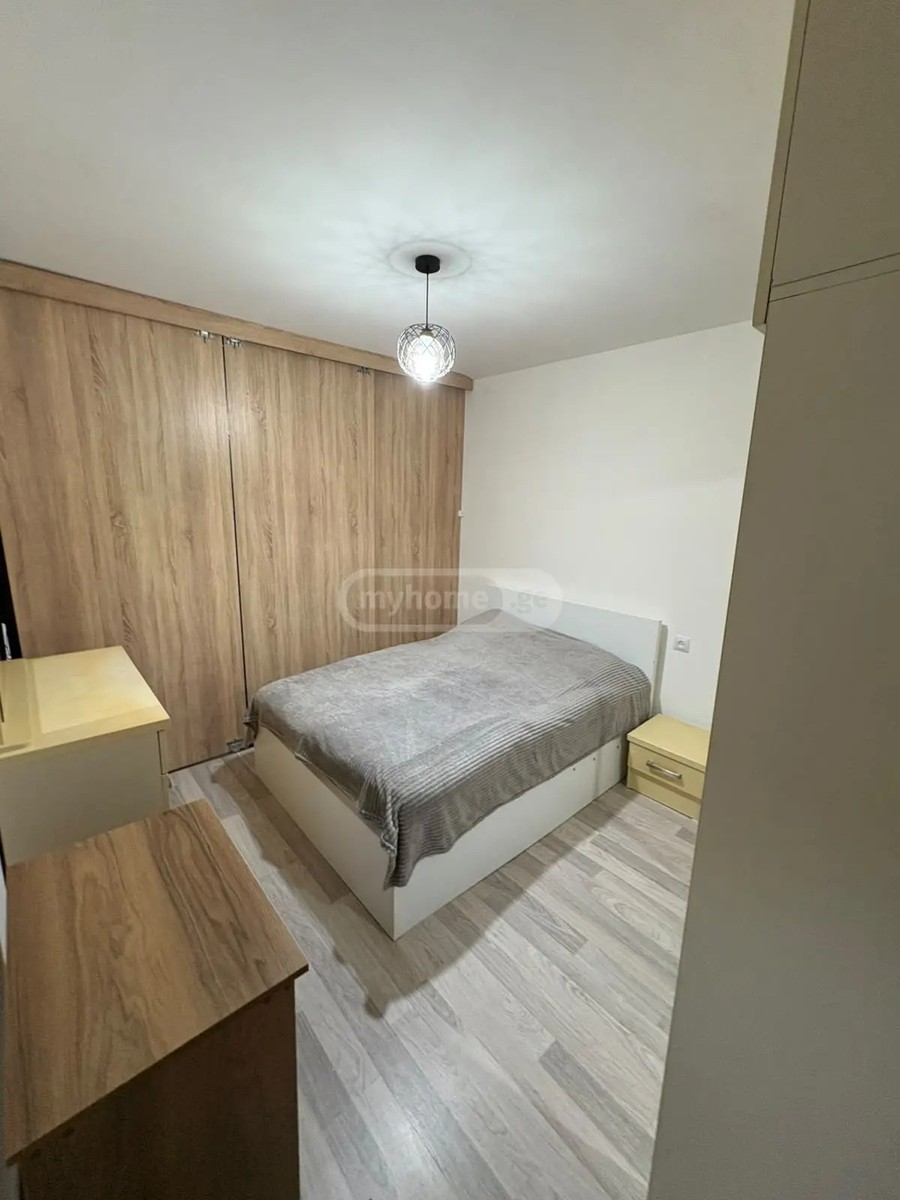 ტაბიძის ქ.  - 2 rooms