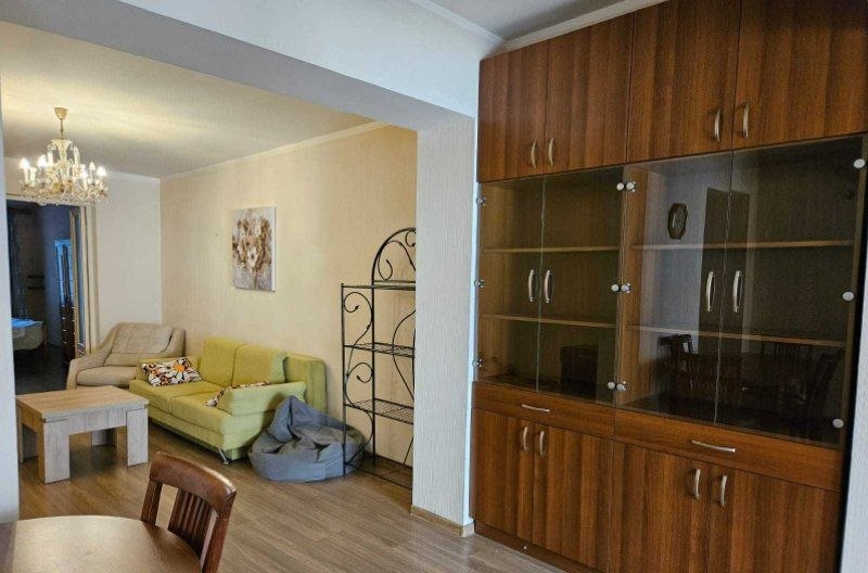 Iosebidze 49 - 3 rooms