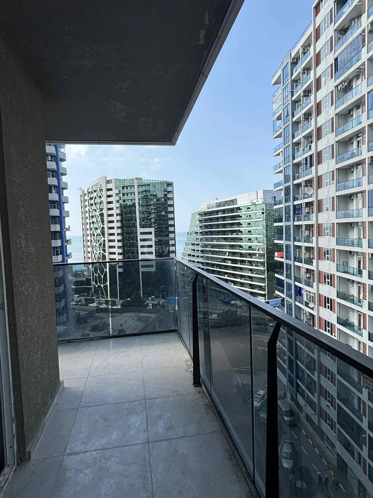 Nizharadze R. street 5 - 3 rooms