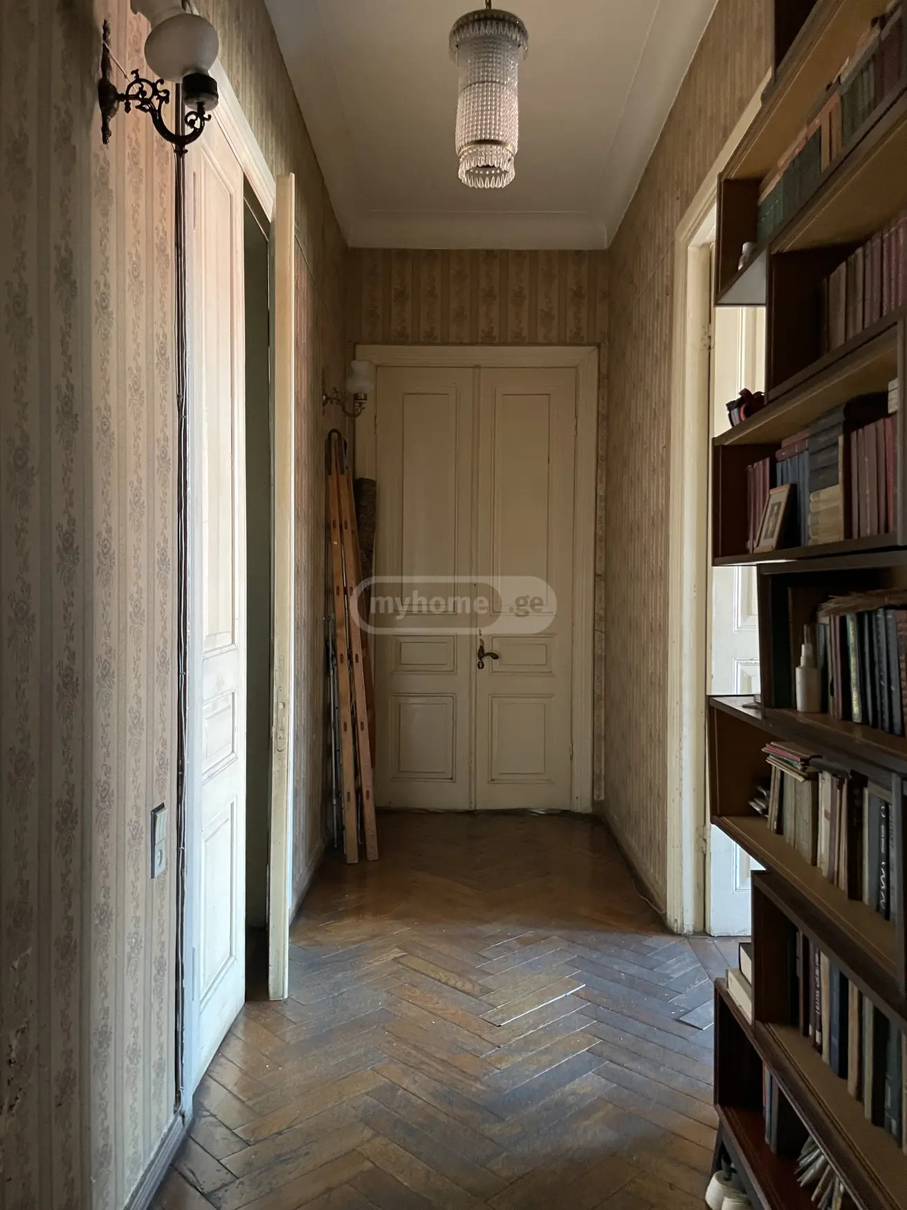 Abashidze M. St. - 5 rooms