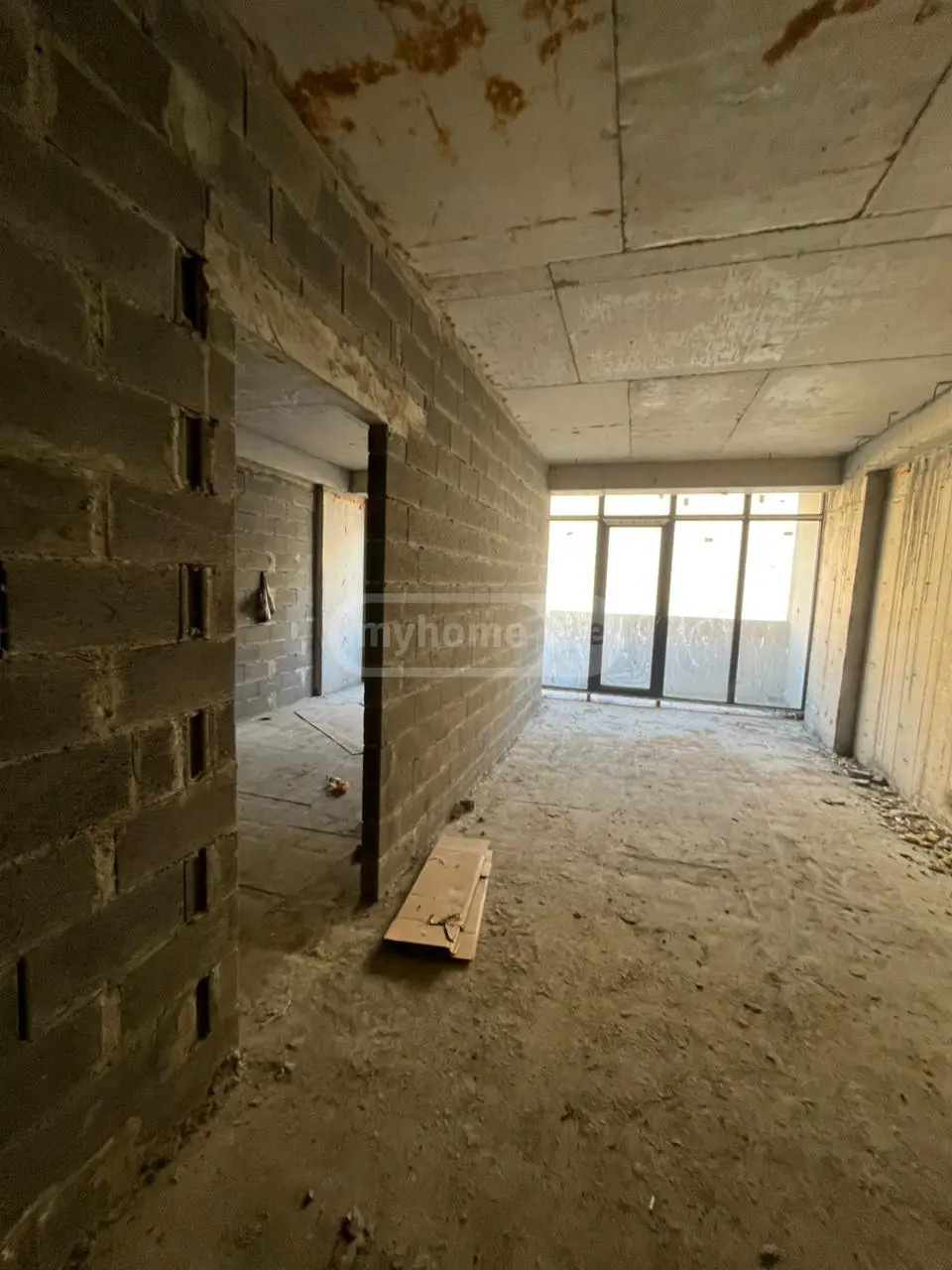 Freedom St. - 3 rooms