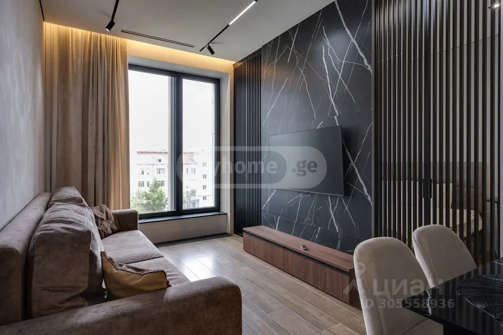 Bob Walsh Street - 2 rooms