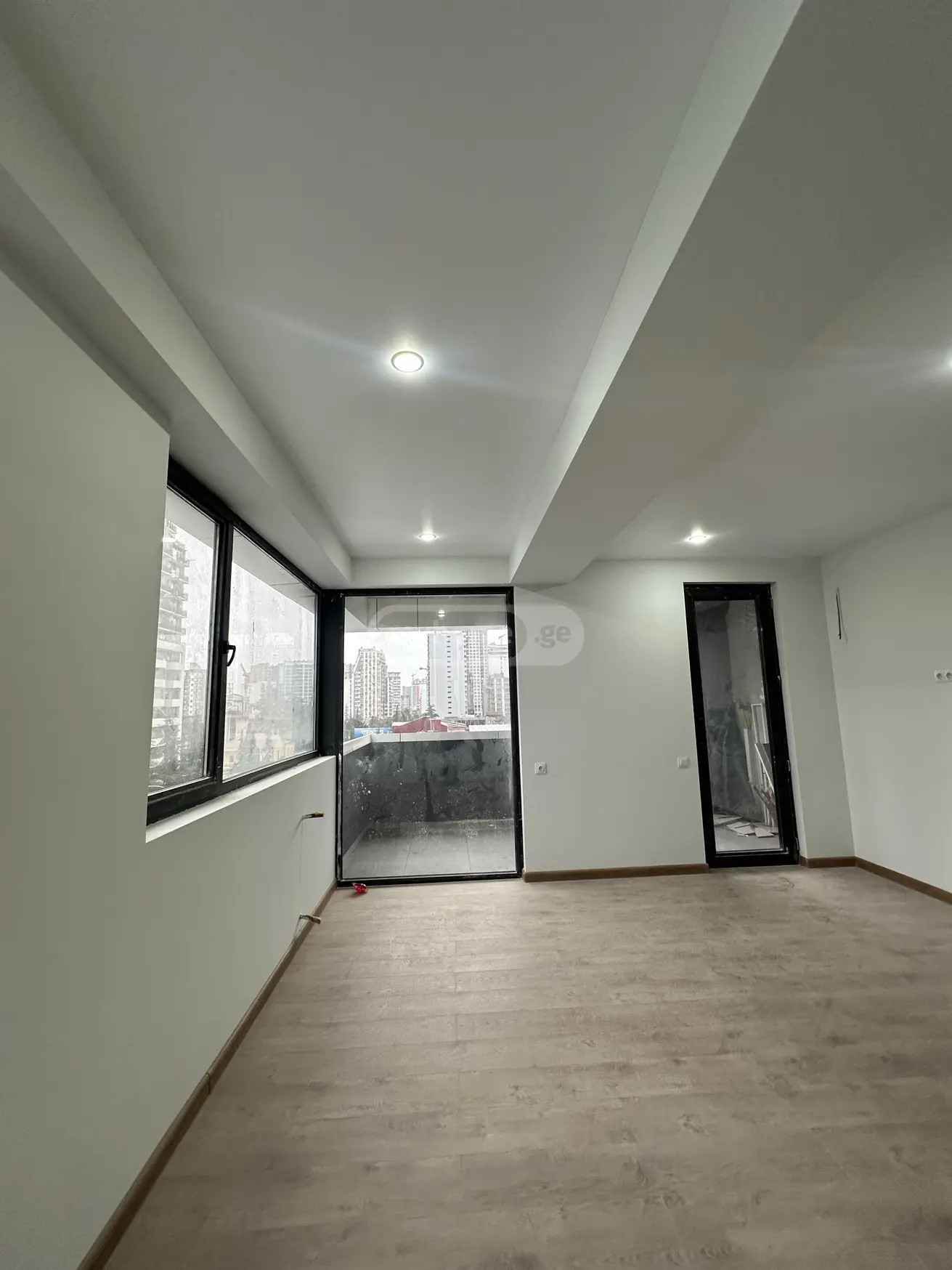 Abuseridze T. St. 21 - 2 rooms