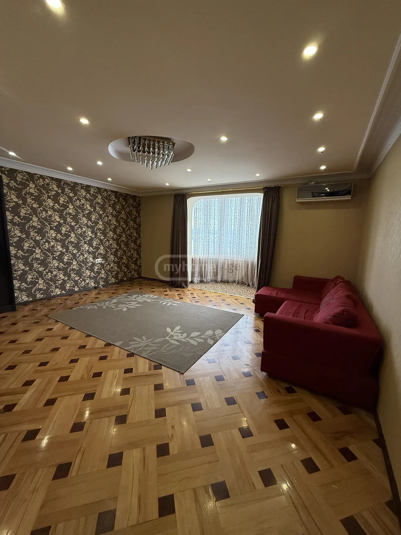 Topuridze V. Street - 4 rooms