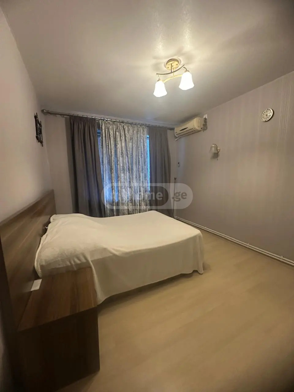 Квартира Shartava Square 13