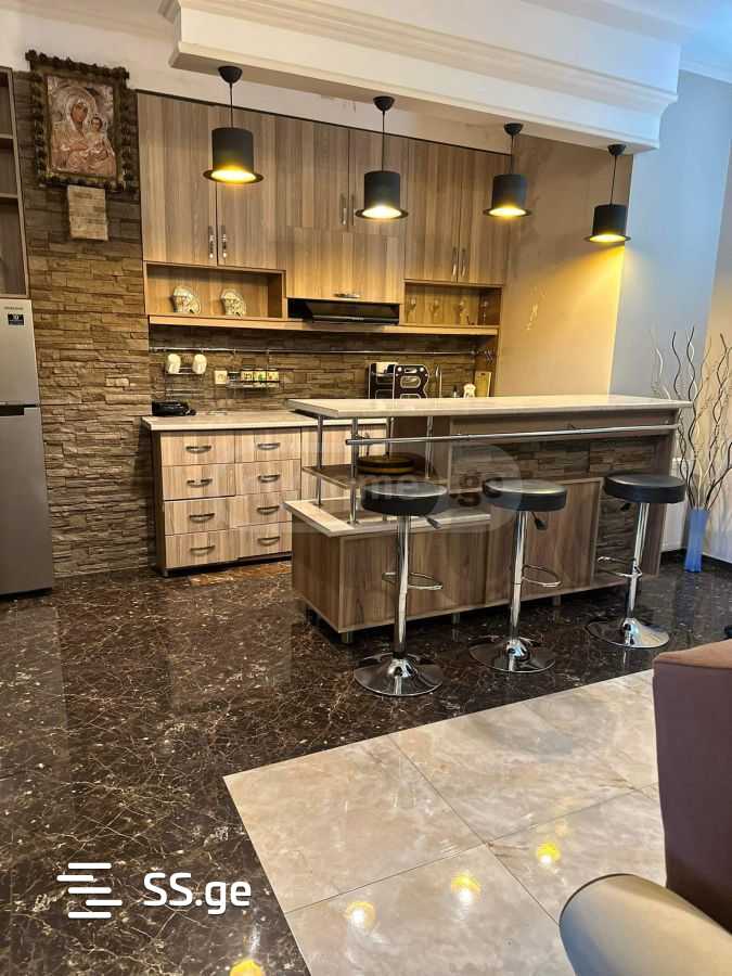 skhirtladze st. - 3 rooms