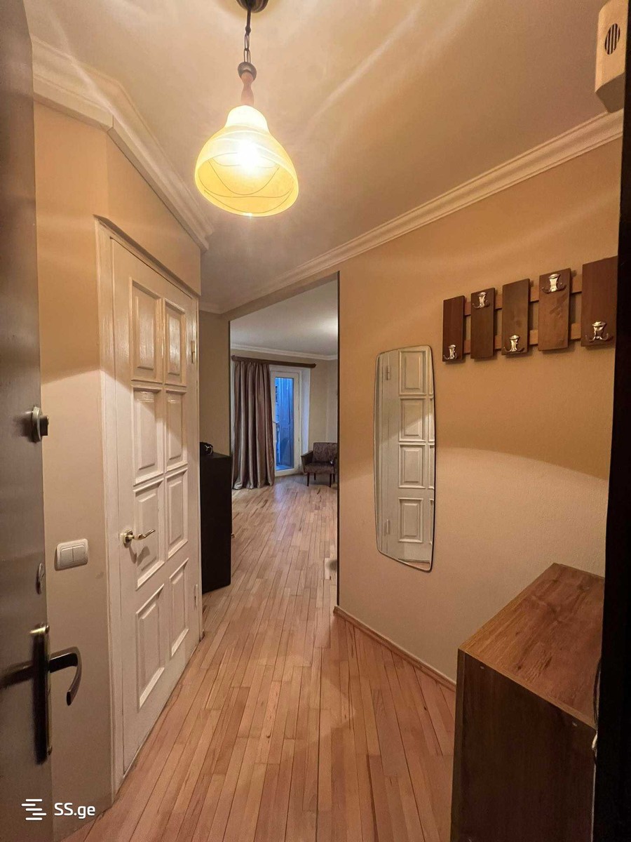 pekini st. 21 - 1 rooms