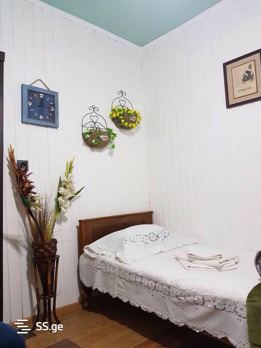 tumaniani st. 6/9 - 1 rooms